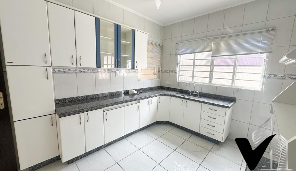 de085735-a6ad-4244-9d43-0500bf7713cc